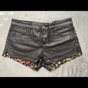 Vegan leather black shorts